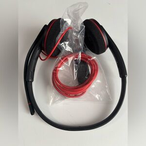 NWT Poly Blackwire 3220 Headphones in Black, USB-A, NO Box.